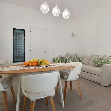 Stunning In With Kitchen * Balestrate