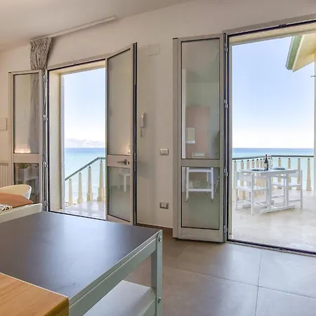 Stunning In With Kitchen Holiday home Balestrate